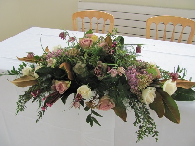 Vintage brown top table arrangement